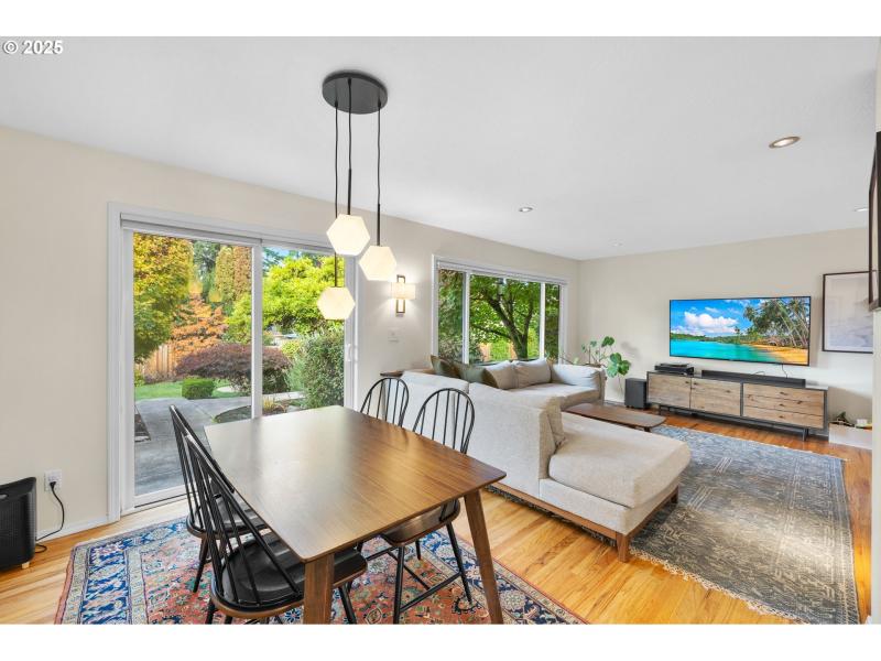 Living Room/Dining Room