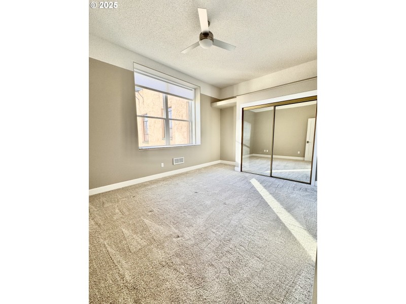 Bedroom, Primary