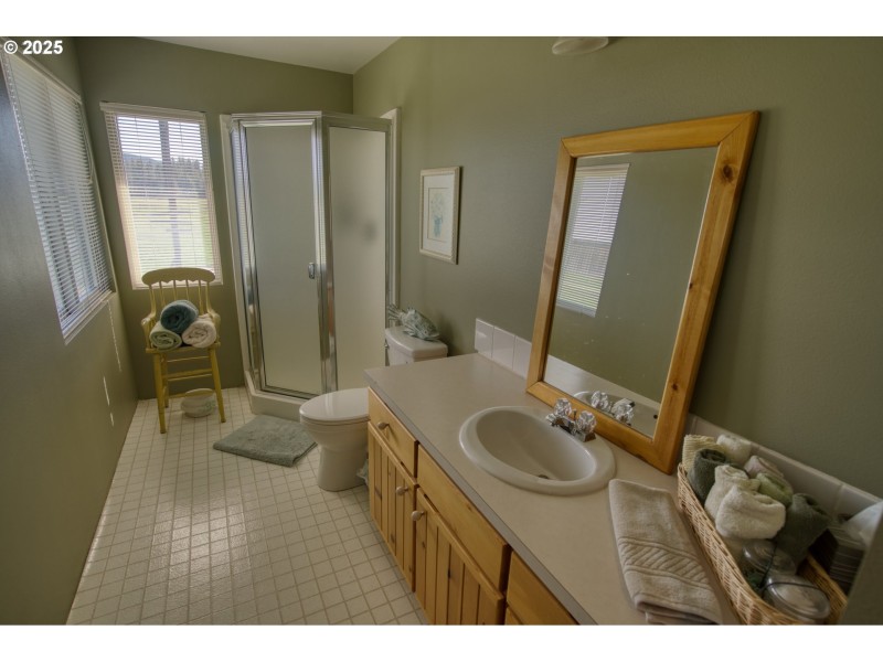 Bathroom, Attached