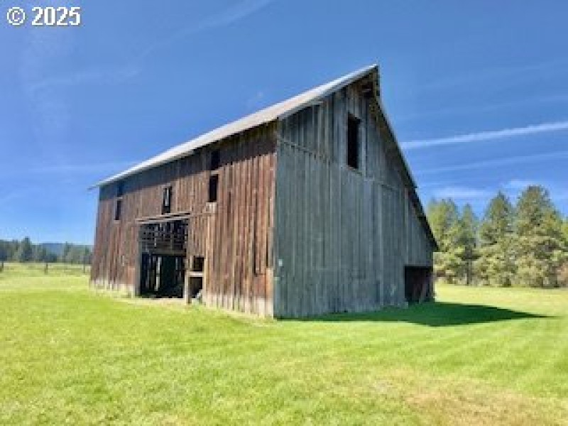 Barn