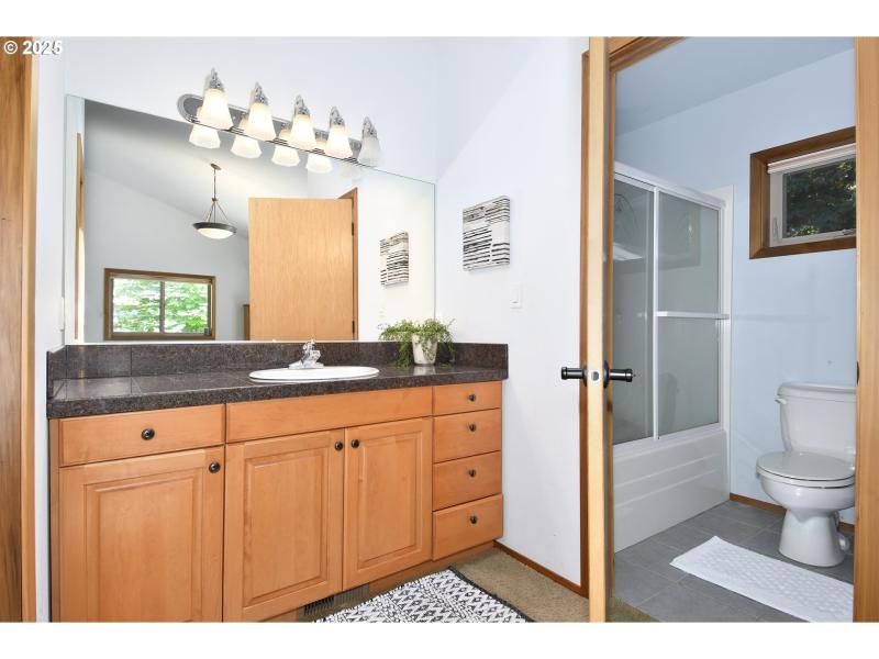 Owner's Suite Bathroom