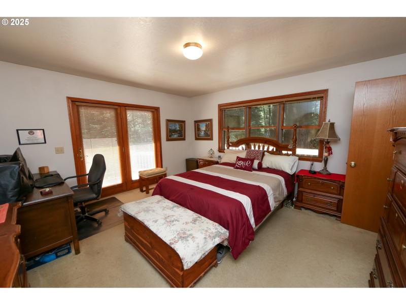 Bedroom, Owner's Suite