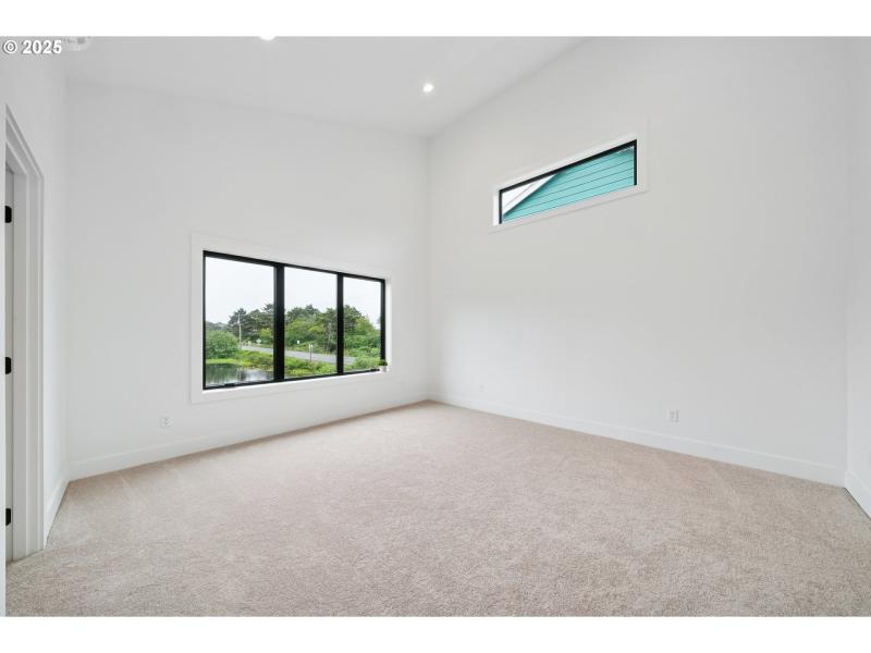 Bedroom, Owner's Suite