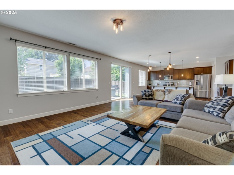 Living Room/Dining Room