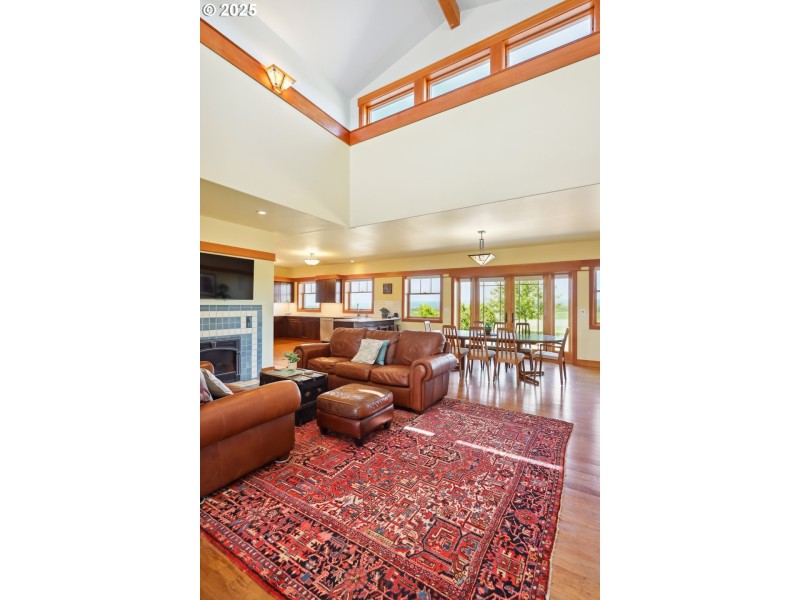 Living Room/Dining Room