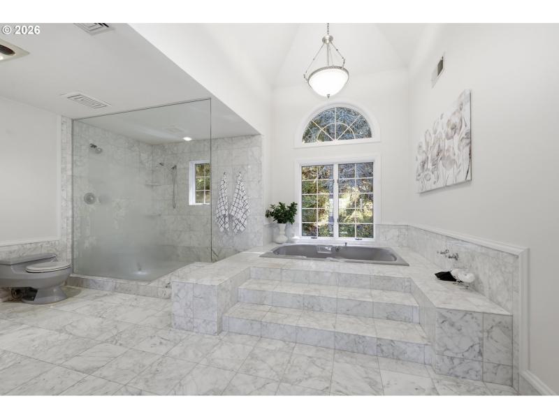 Owner's Suite Bathroom