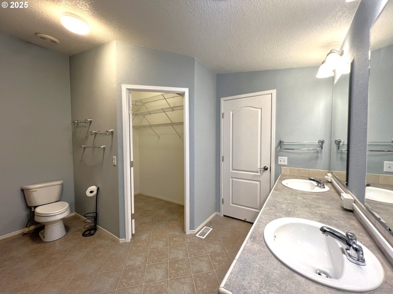 Owner's Suite Bathroom