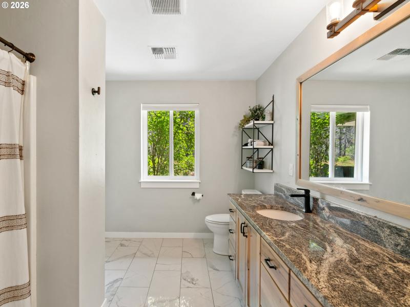 Owner's Suite Bathroom