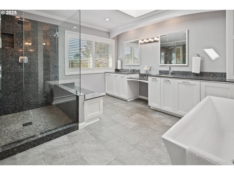 Owner's Suite Bathroom