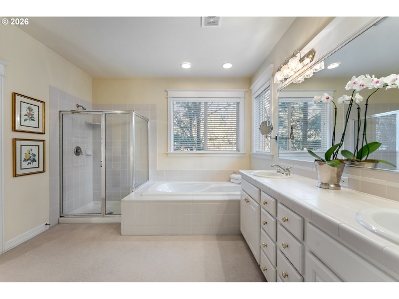 Owner's Suite Bathroom