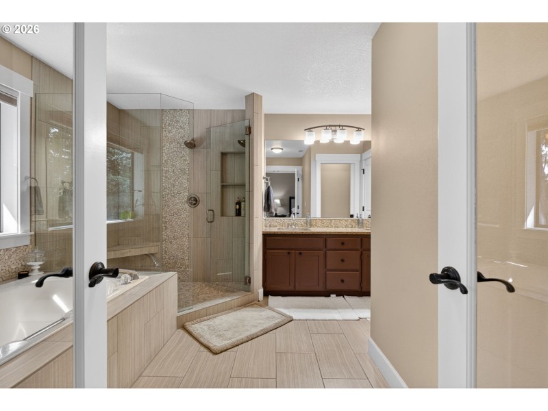 Owner's Suite Bathroom