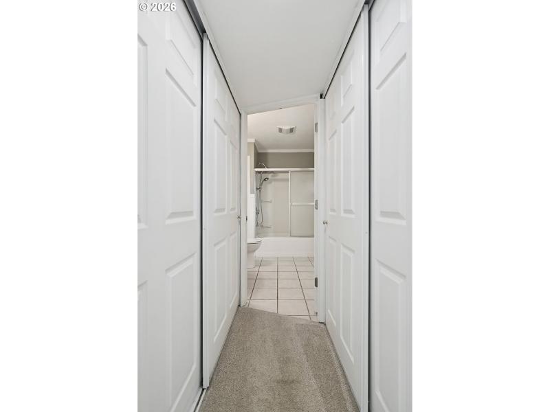 Bedroom, Primary