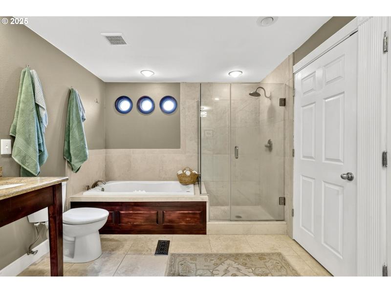 Owner's Suite Bathroom