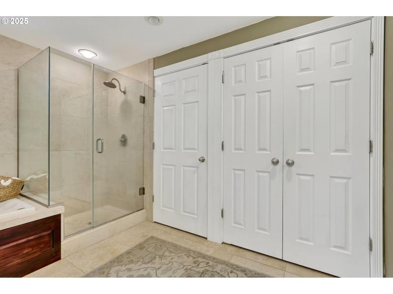 Owner's Suite Bathroom