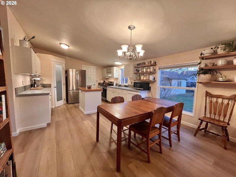 Kitchen/Dining Room