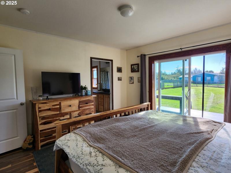 Bedroom, Owner's Suite