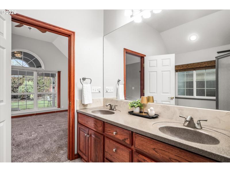 Owner's Suite Bathroom