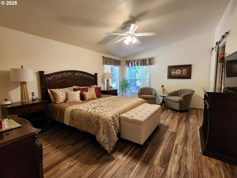 Bedroom, Owner's Suite