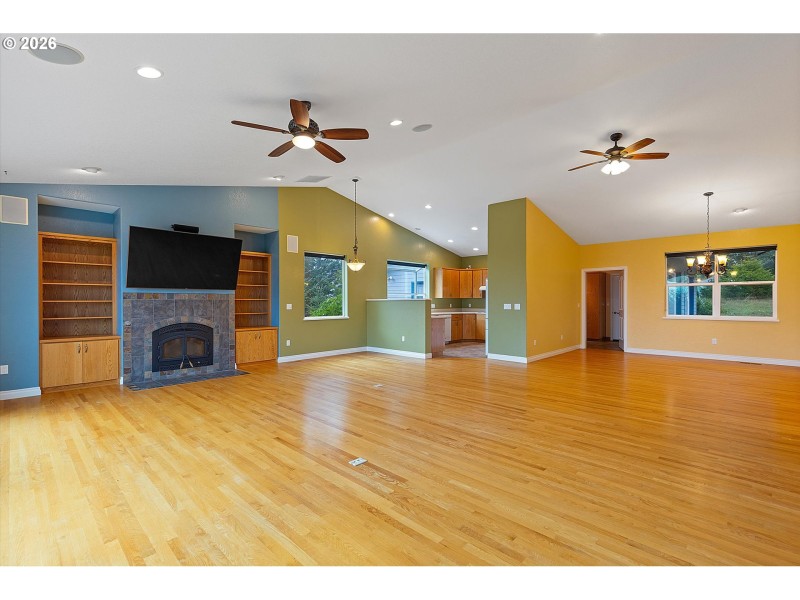 Living Room/Dining Room