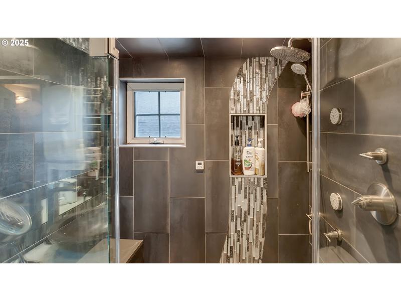 Owner's Suite Bathroom