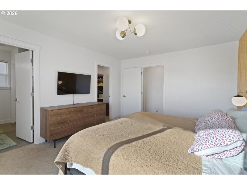 Bedroom, Owner's Suite