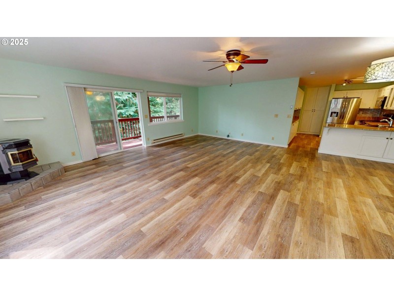 Living Room/Dining Room