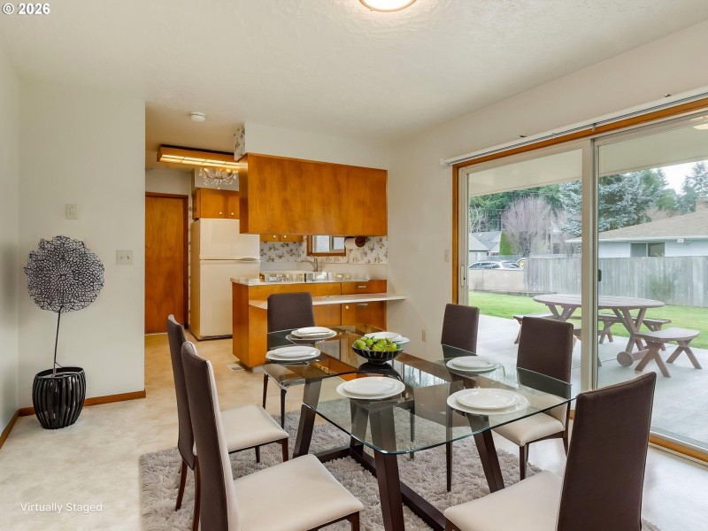 Kitchen/Dining Room