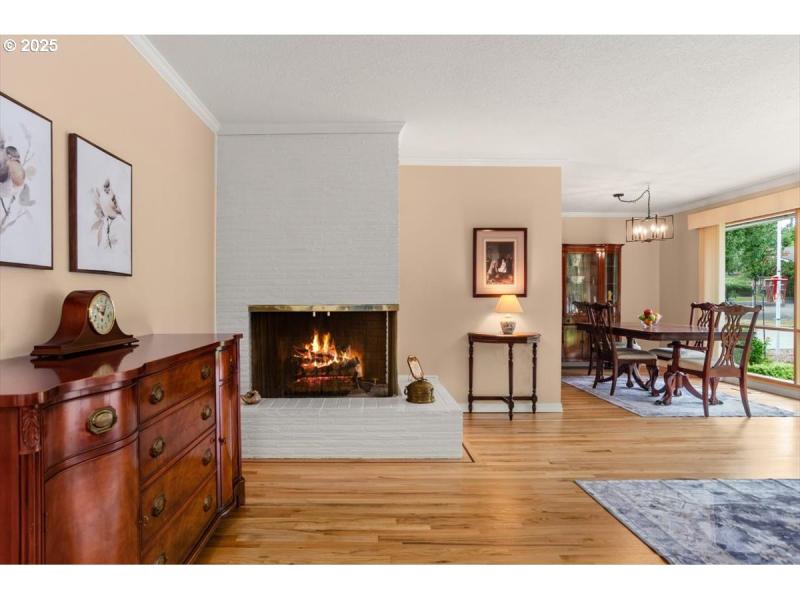 Living Room/Dining Room