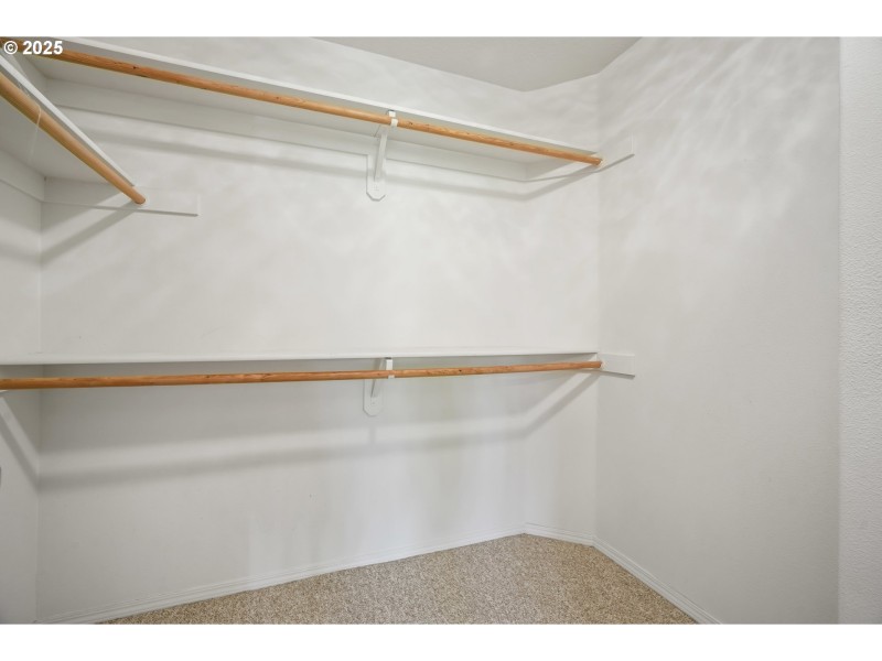 Bedroom, Primary