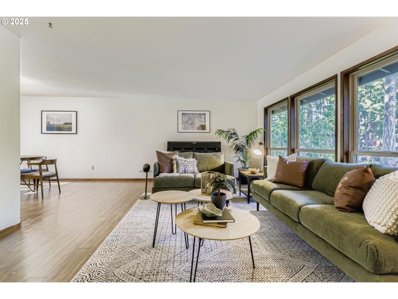 Living Room/Dining Room