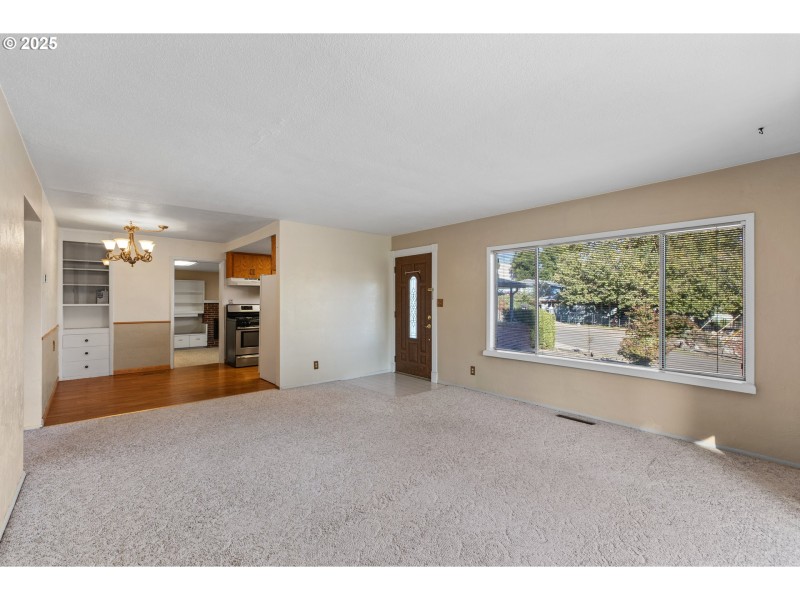 Living Room/Dining Room