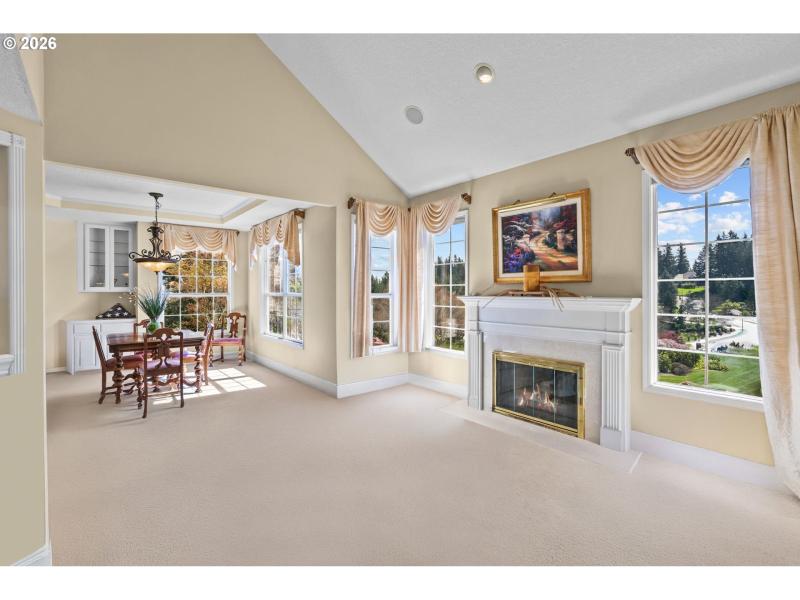 Living Room/Dining Room