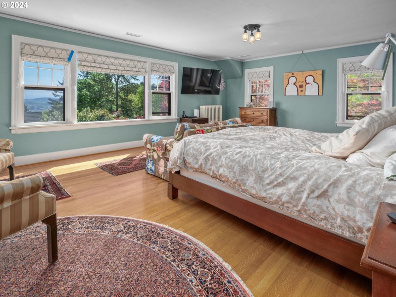 Bedroom, Owner's Suite