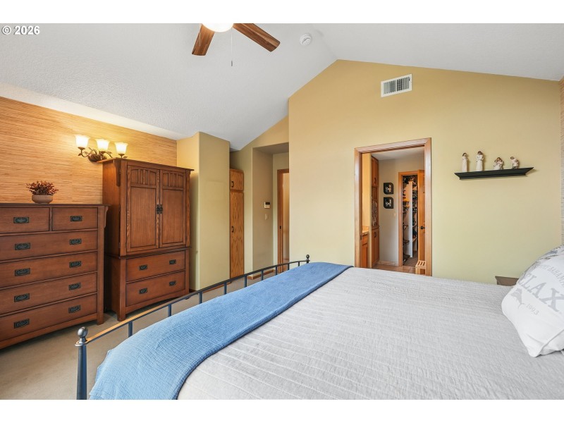 Bedroom, Owner's Suite