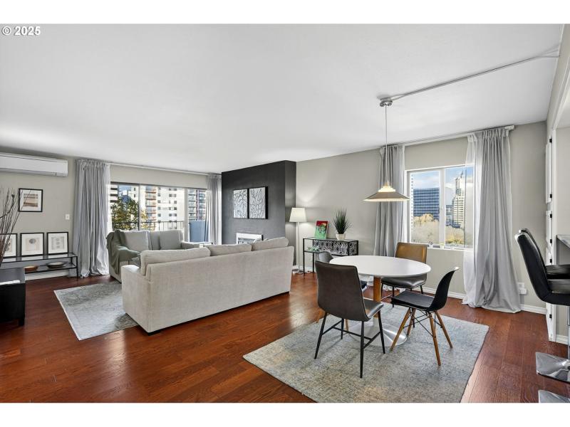 Living Room/Dining Room