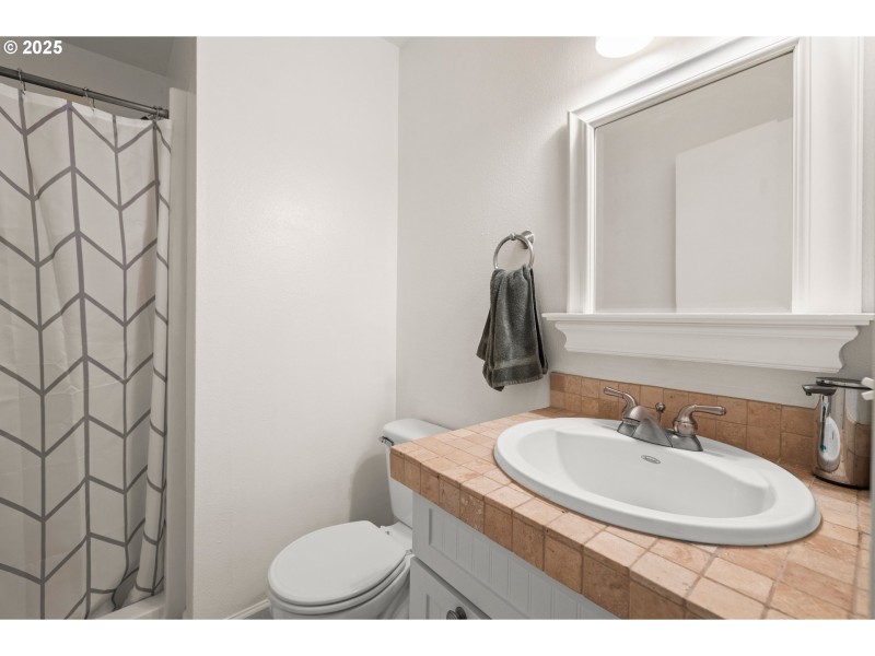 Bathroom, Attached
