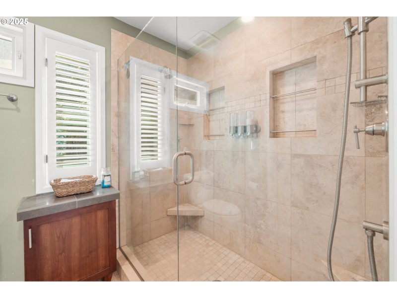 Bathroom, Attached
