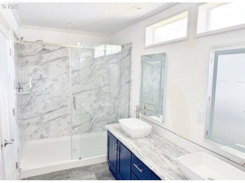 Bathroom, Attached