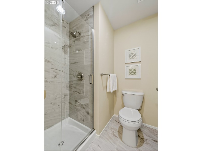 Owner's Suite Bathroom