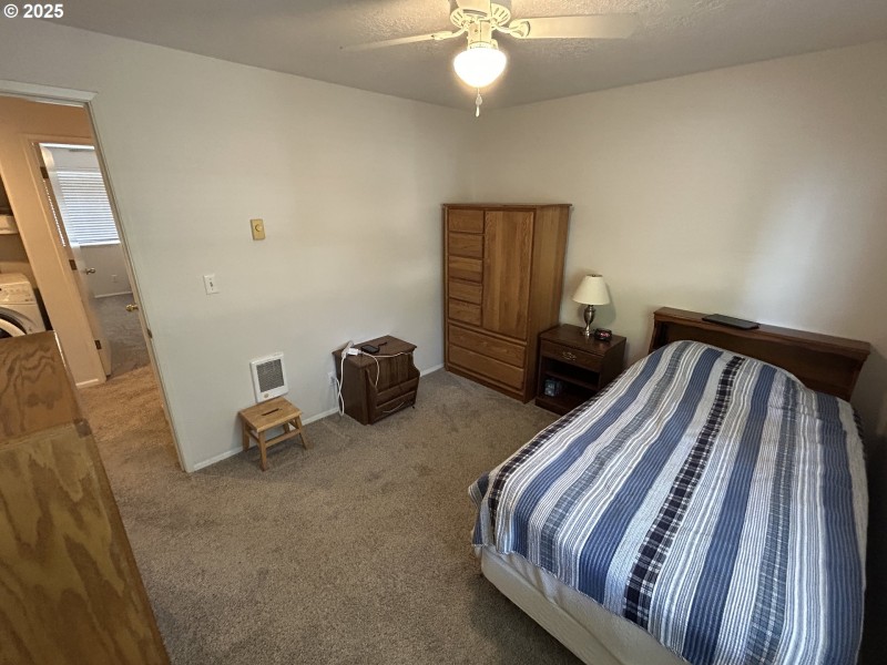 Bedroom, Primary
