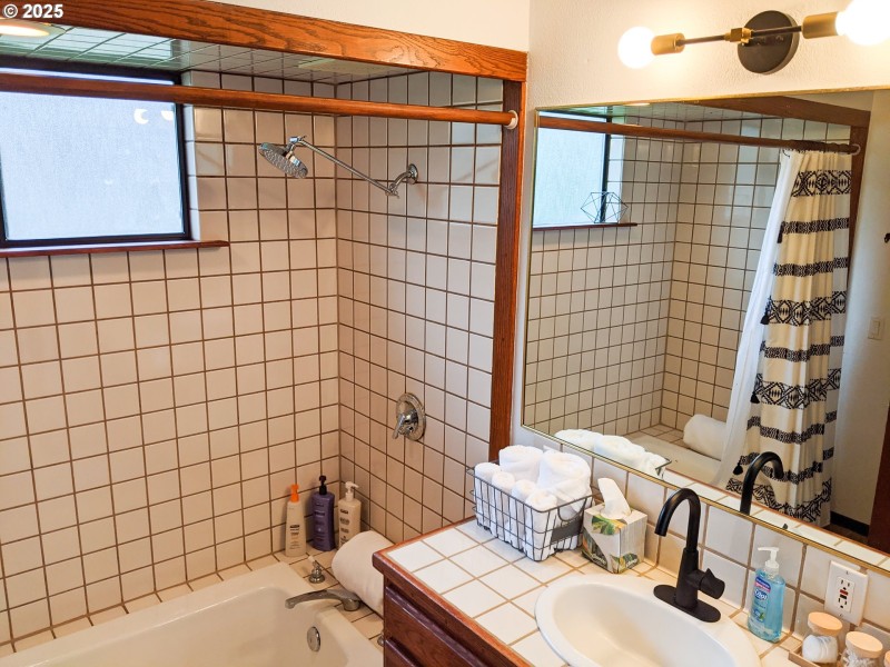 Owner's Suite Bathroom