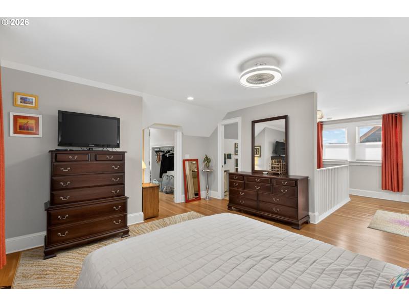 Bedroom, Owner's Suite