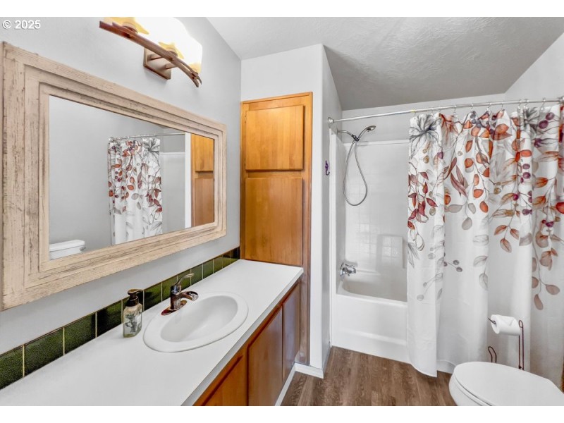 Owner's Suite Bathroom