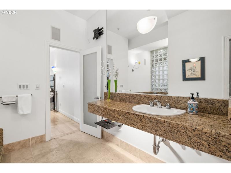 Owner's Suite Bathroom