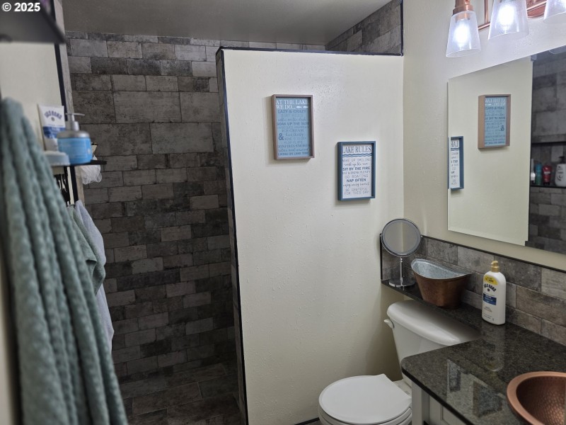 Bathroom, Continental