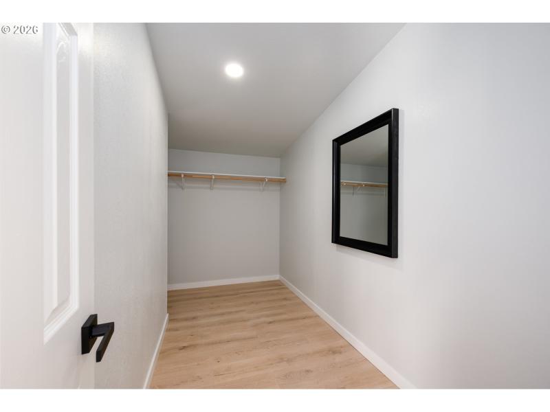 Bedroom, Owner's Suite