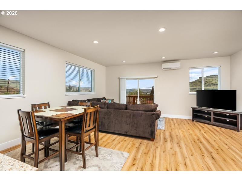 Living Room/Dining Room