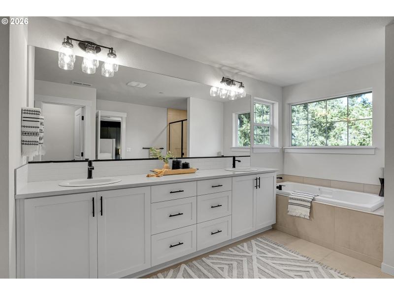 Owner's Suite Bathroom