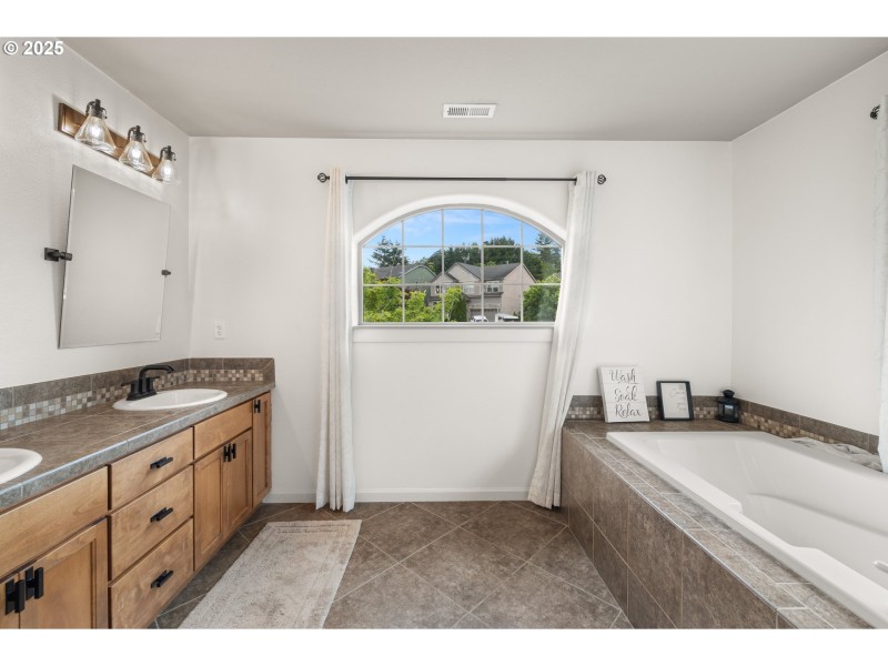 Owner's Suite Bathroom #2