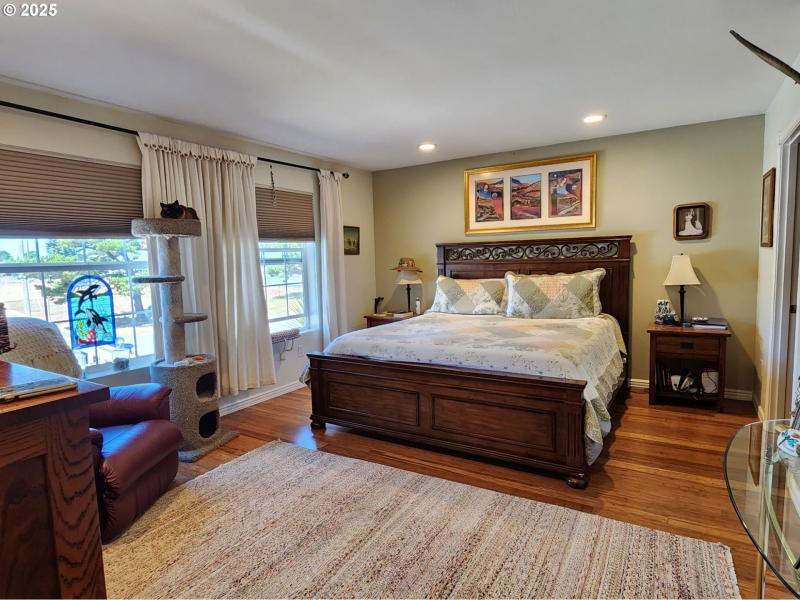 Bedroom, Owner's Suite